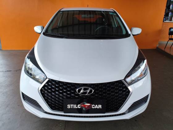 HYUNDAI HB20 1.0 COMFORT PLUS 12V FLEX 4P MANUAL